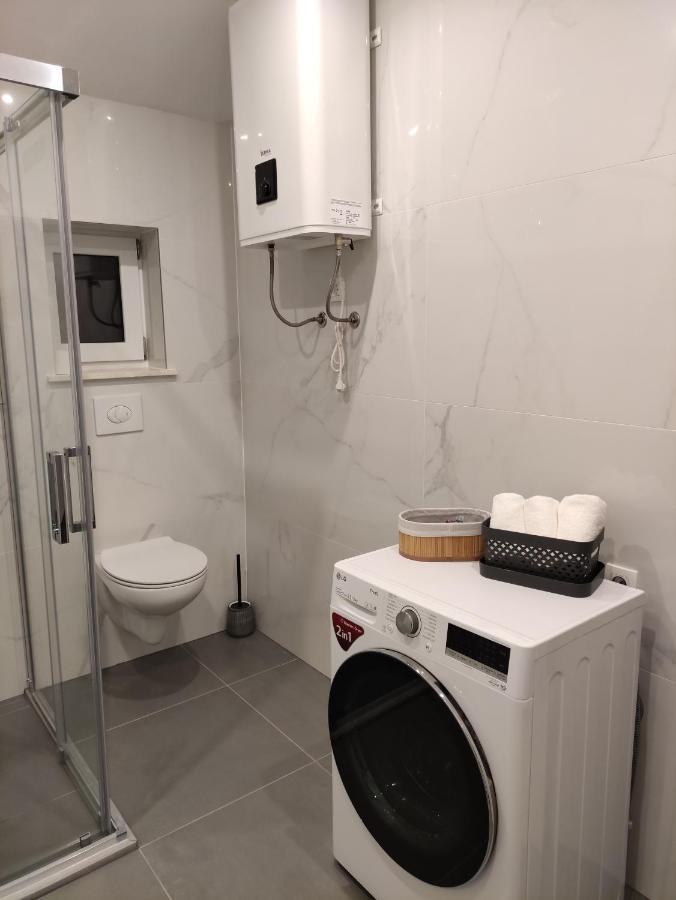 Ferienwohnung Mira 2 Zagvozd Exterior foto
