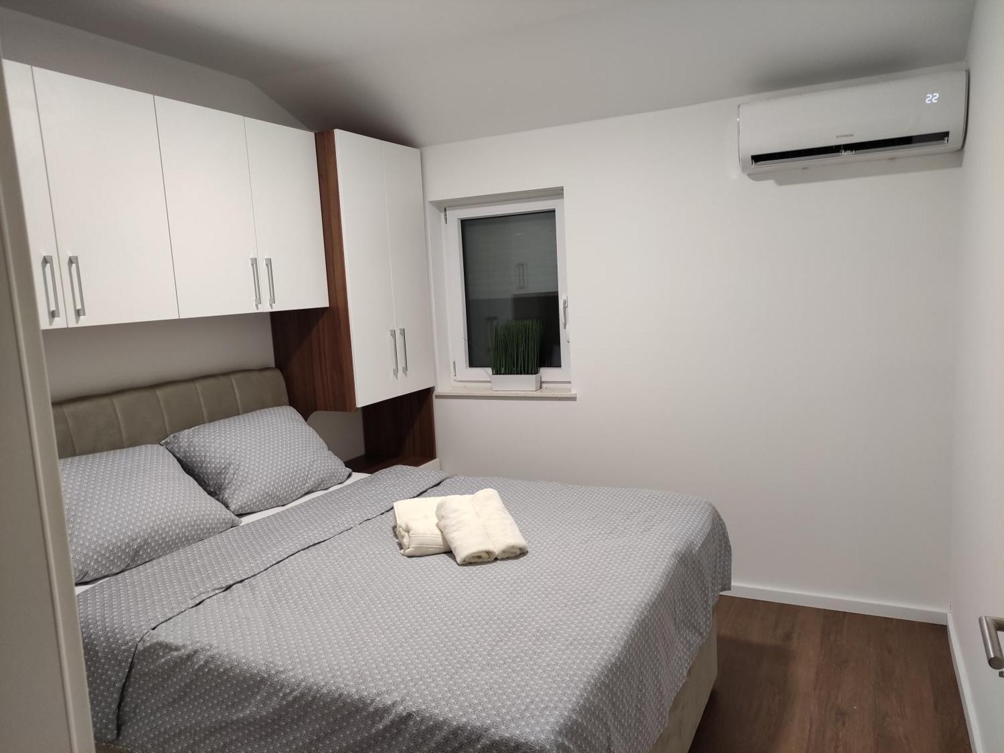 Ferienwohnung Mira 2 Zagvozd Exterior foto